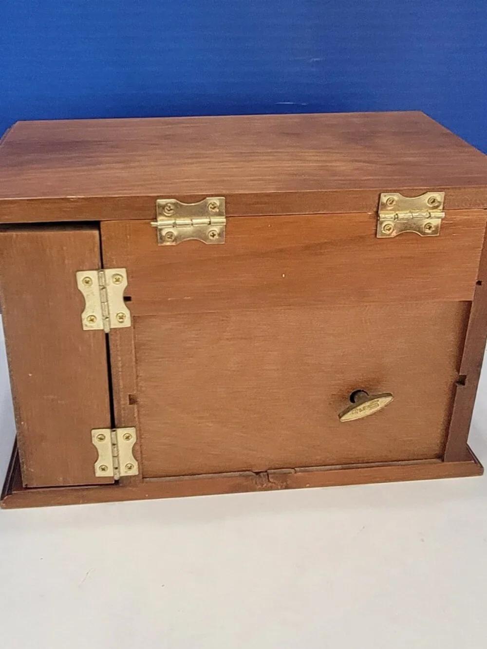 Vintage Wood Jewelry Box with Black Handles Music Box